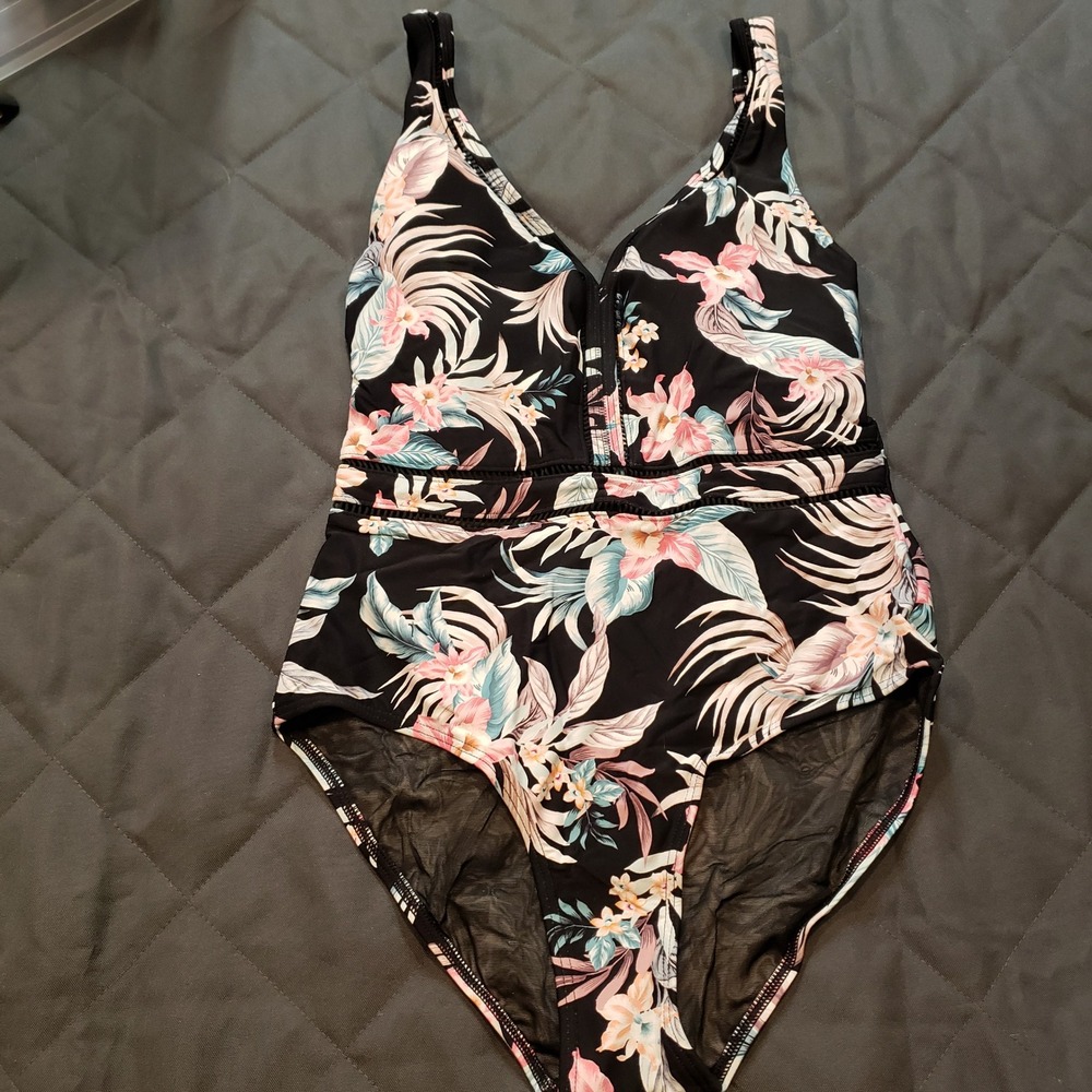 Sea Level Swim Kalani Spliced Multifit One Piece Black Tropical Floral US 6